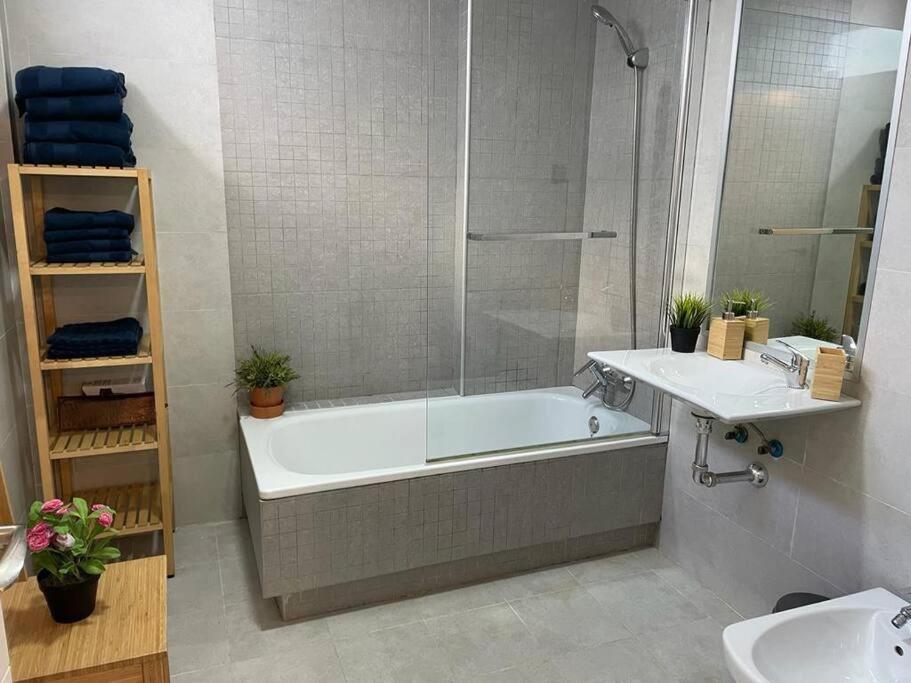 מאלגה Bonito Apartamento Cerca Del Centro - Trinidad מראה חיצוני תמונה